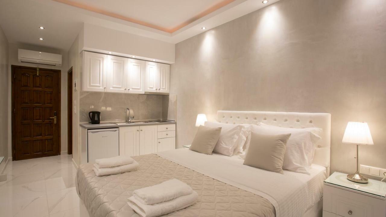 Amaryllis Luxury Rooms Platamonas Exterior photo